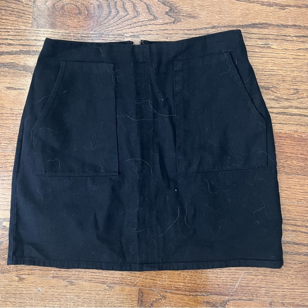 Black Miami mini skirt size medium